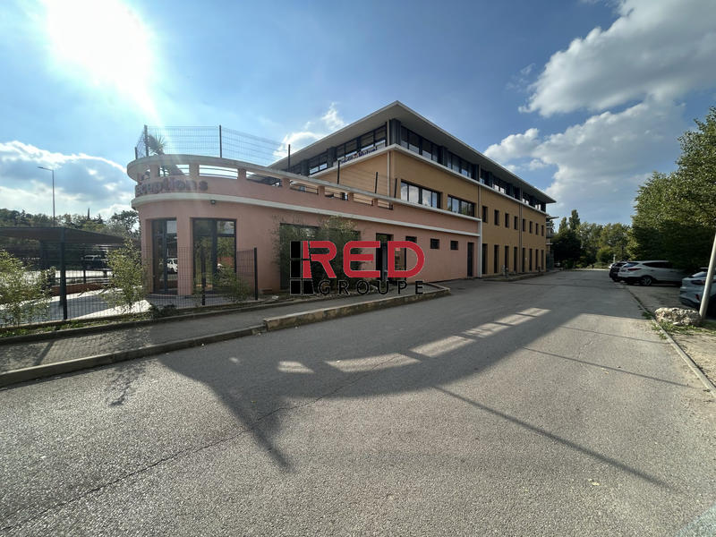 Local commercial - 200 m²
