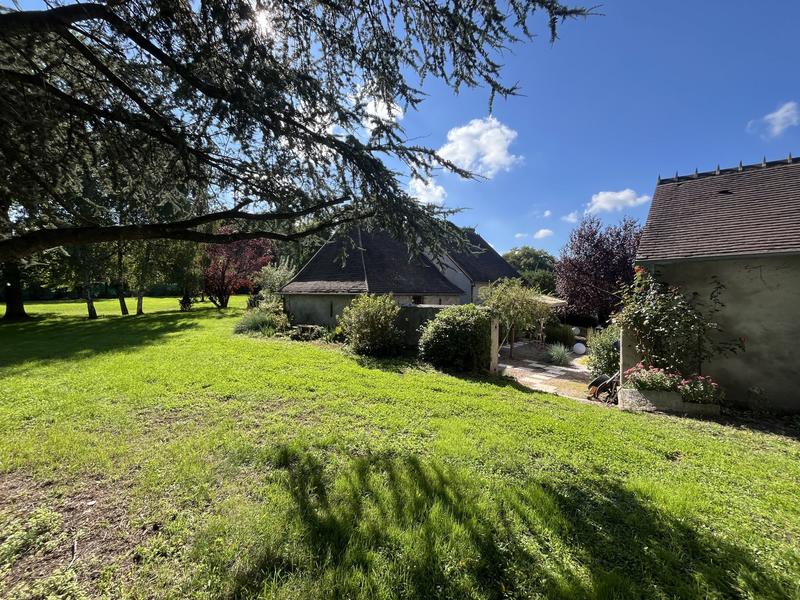 Maison ancienne - 300 m² - 7 pièces