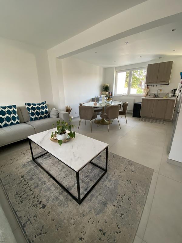 Maison traditionnelle - 110 m² - 6 pièces