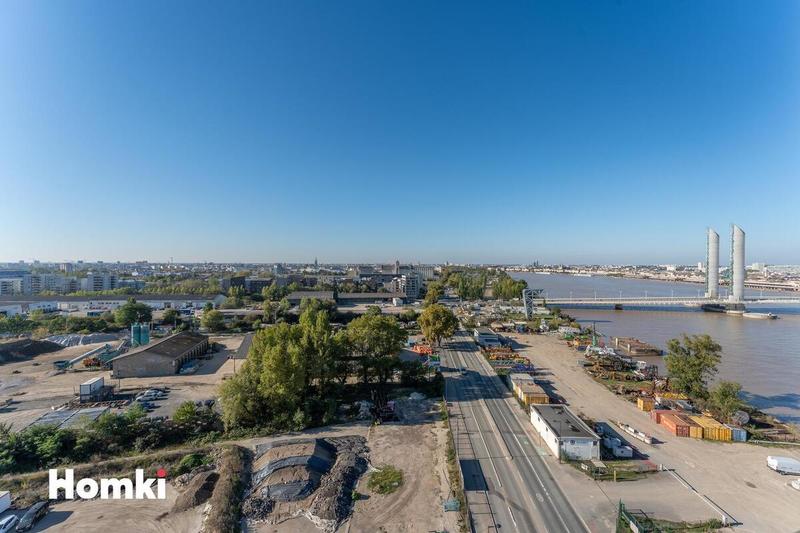 Appartement - 101 m² - 4 pièces