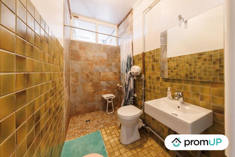 Local d'activités - 540 m² - 26 pièces