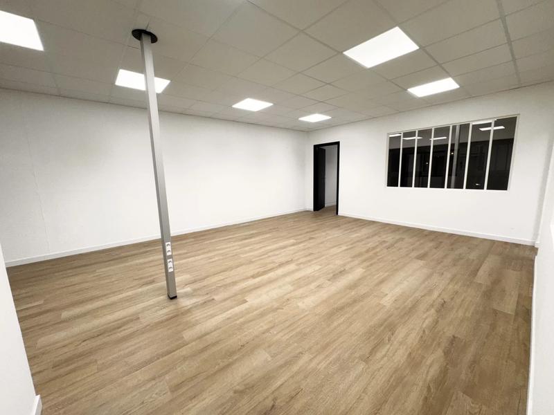 Local commercial - 134 m² - 5 pièces