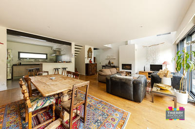 Maison - 178 m² - 6 pièces