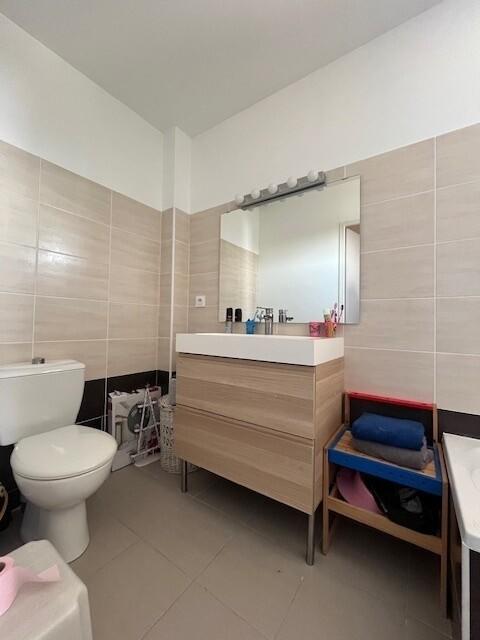 Maison jumelée - 85 m² - 5 pièces