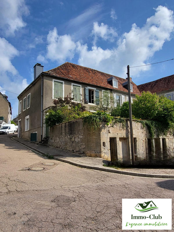 Maison ancienne - 190 m² - 9 pièces