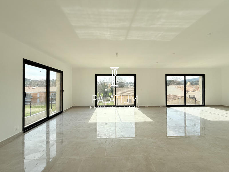 Maison - 140 m² - 7 pièces