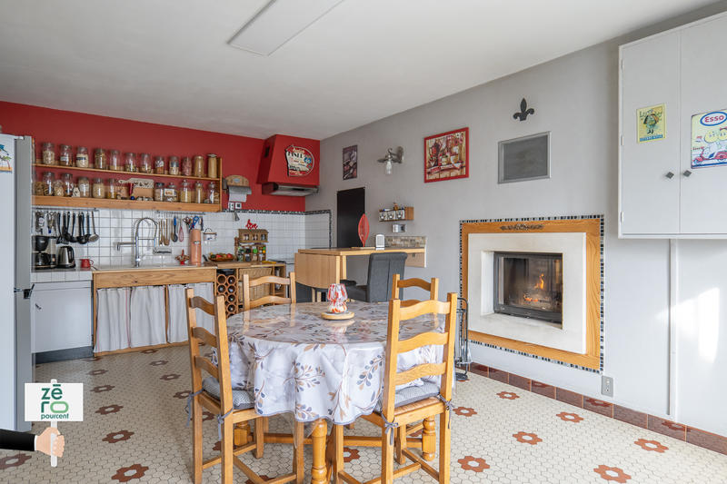 Maison - 219 m² - 6 pièces