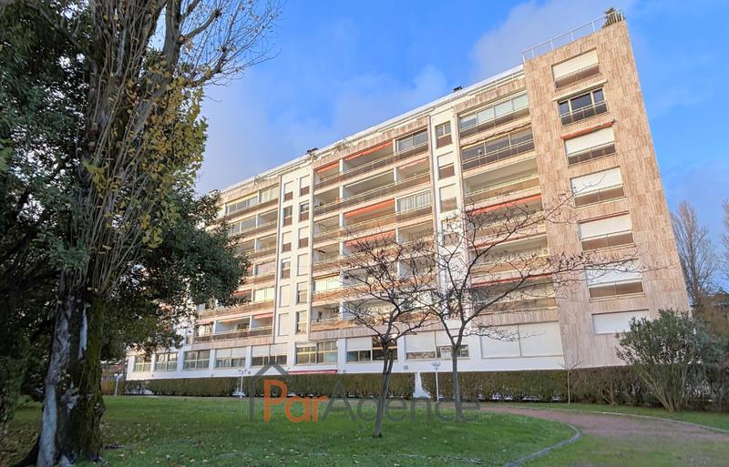 Appartement - 134 m² - 5 pièces