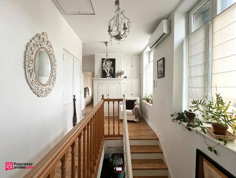 Maison - 200 m² - 5 pièces