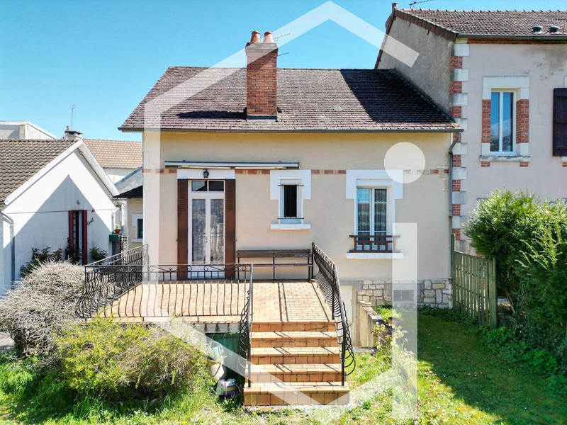 Maison - 80 m² - 4 pièces