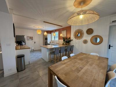 Maison - 120 m² - 5 pièces