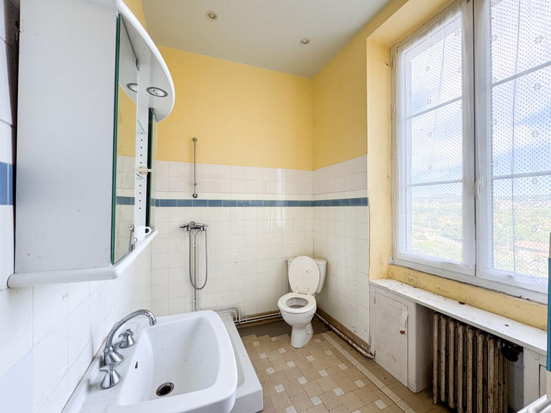 Propriété - 650 m² - 17 pièces