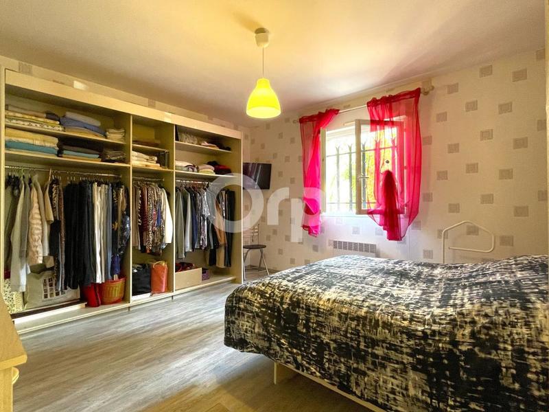 Maison - 181 m² - 6 pièces