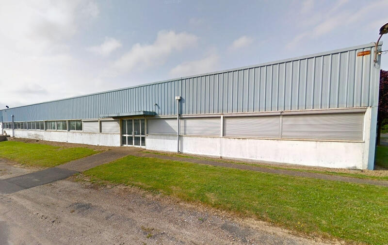 Local commercial - 4 000 m²