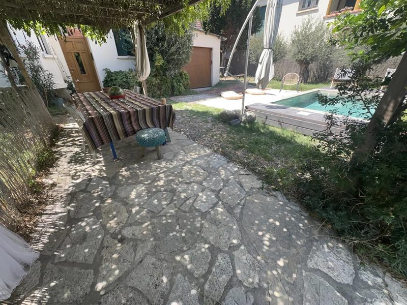 Mas - 137 m² - 5 pièces