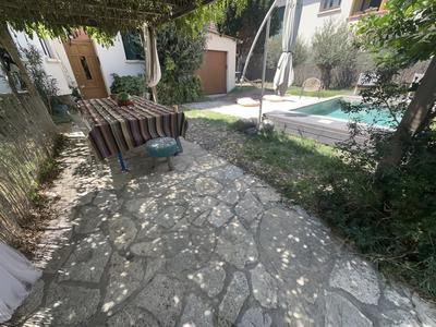 Mas - 137 m² - 5 pièces