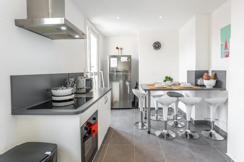 Chambre - 12 m² - 1 pièce