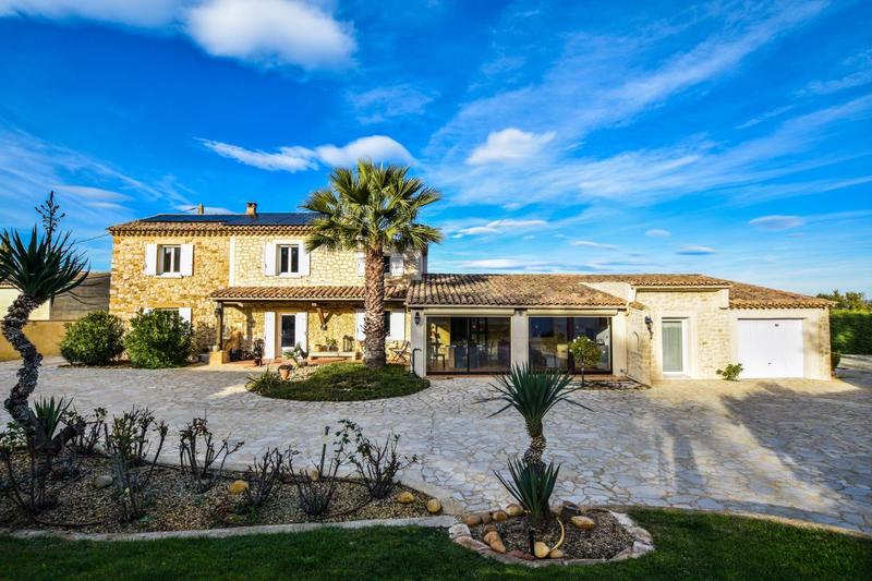 Maison - 183 m² - 6 pièces