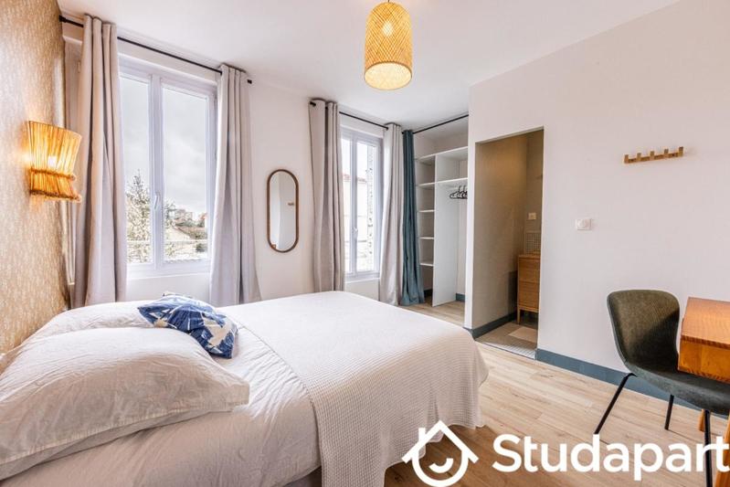 Chambre - 12 m² - 1 pièce