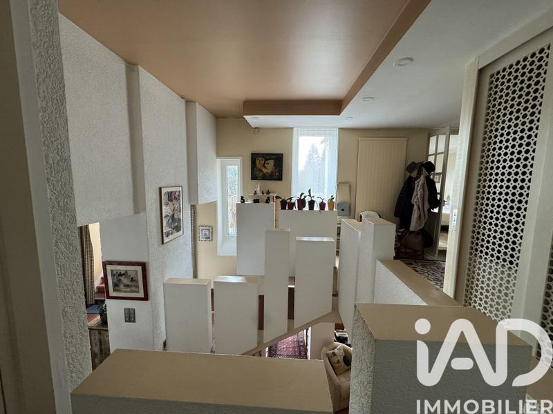 Maison - 180 m² - 8 pièces