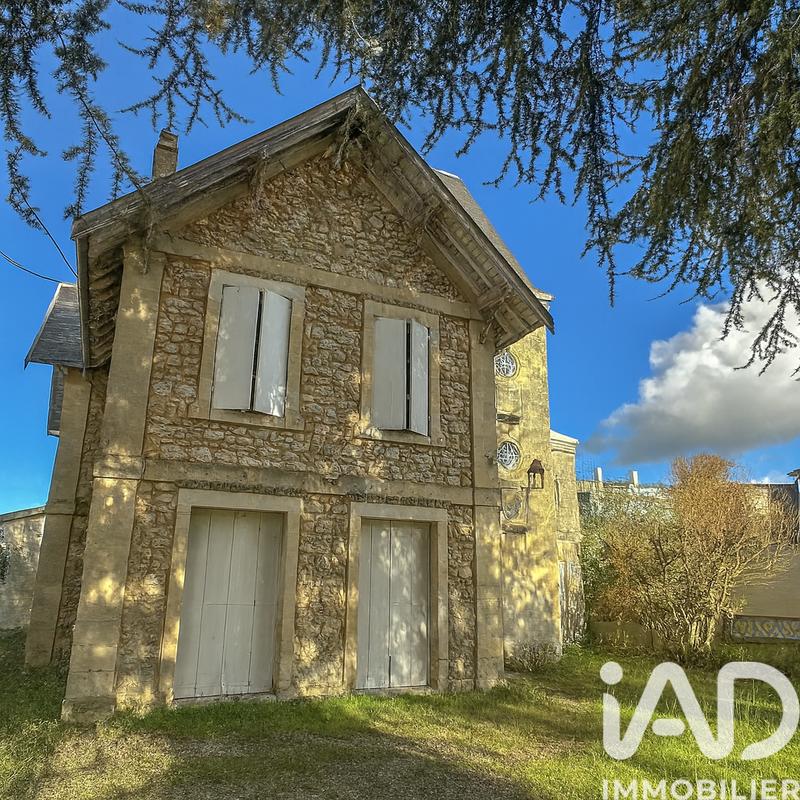 Maison - 185 m² - 12 pièces