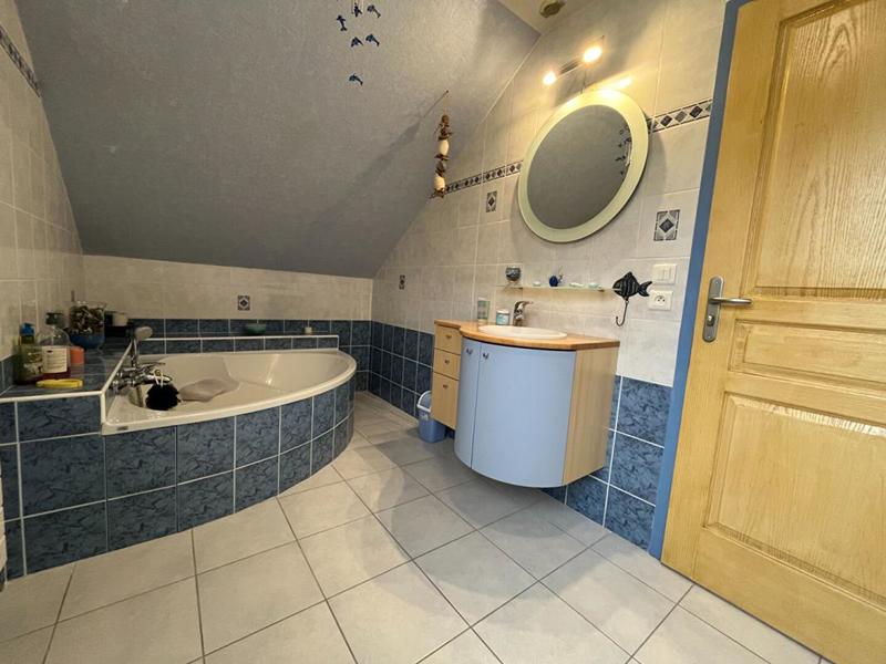 Maison - 138 m² - 7 pièces