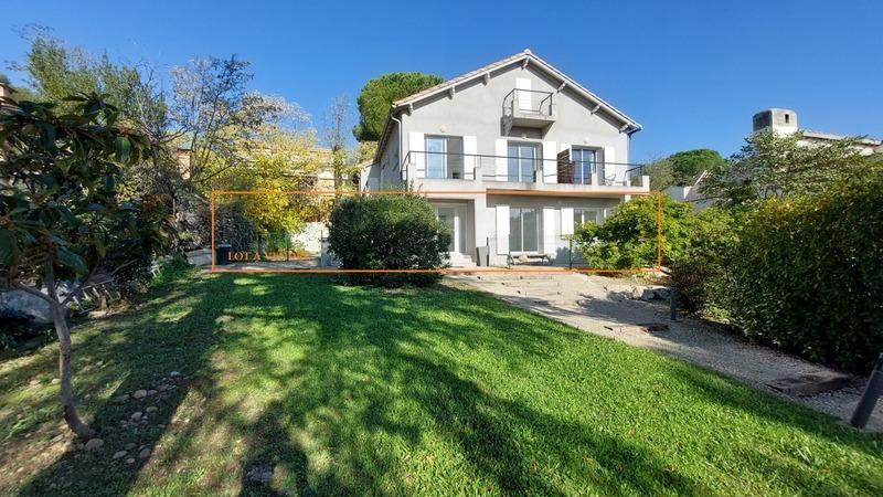 Appartement - 96 m² - 4 pièces