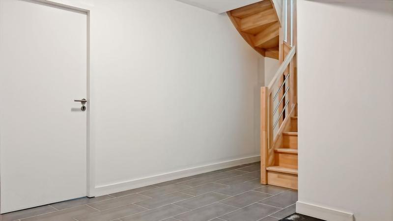 Propriété - 280 m² - 8 pièces