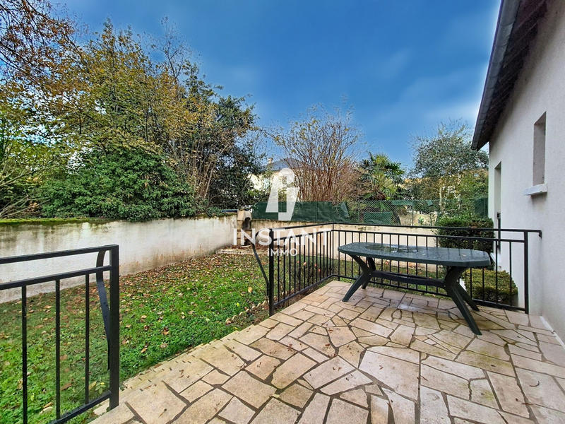 Maison - 138 m² - 6 pièces