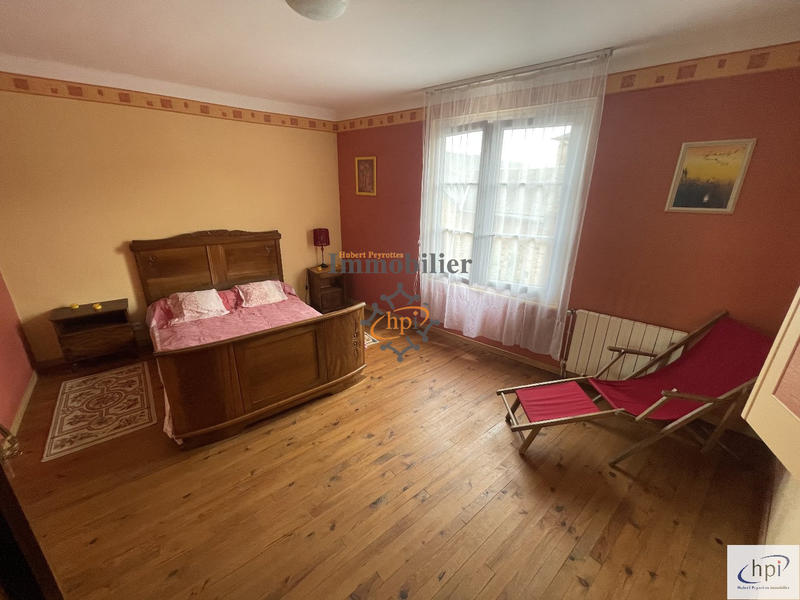 Maison - 197 m² - 8 pièces