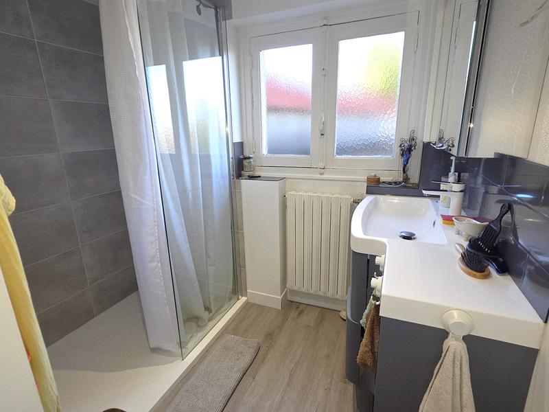 Maison - 190 m² - 6 pièces