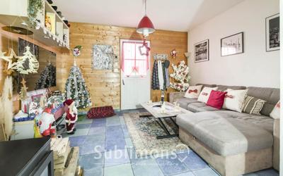 Maison - 95 m² - 5 pièces