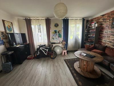 Maison - 87 m² - 4 pièces