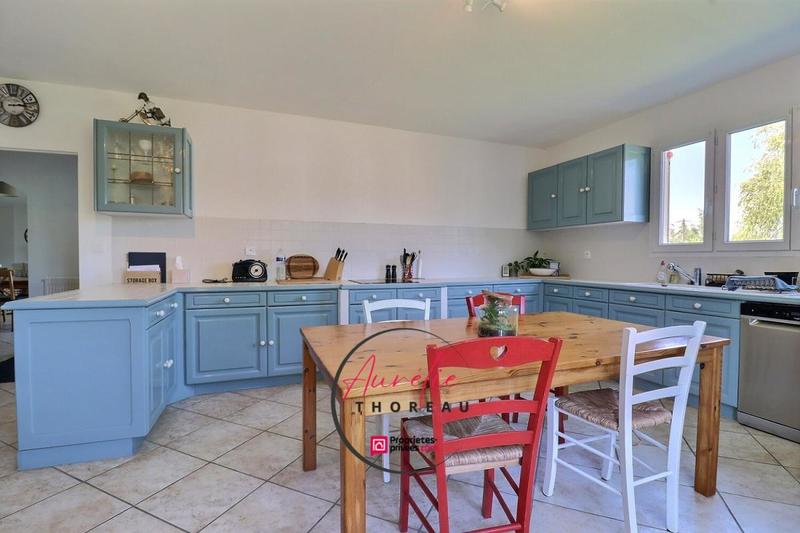 Maison - 224 m² - 7 pièces