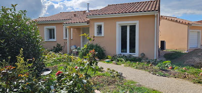 Maison - 80 m² - 3 pièces