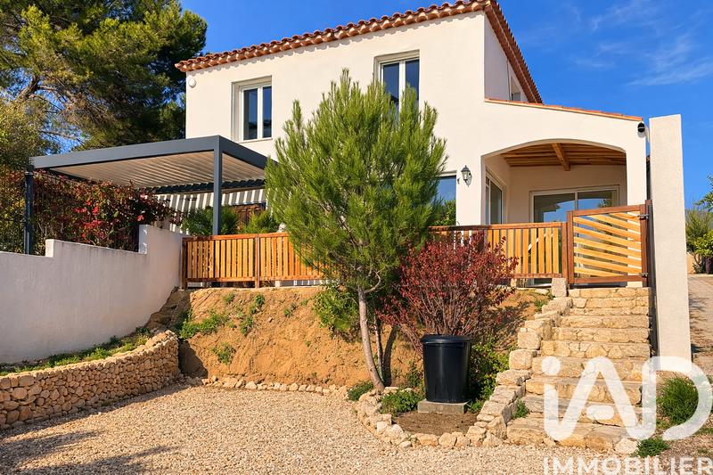 Maison - 95 m² - 4 pièces