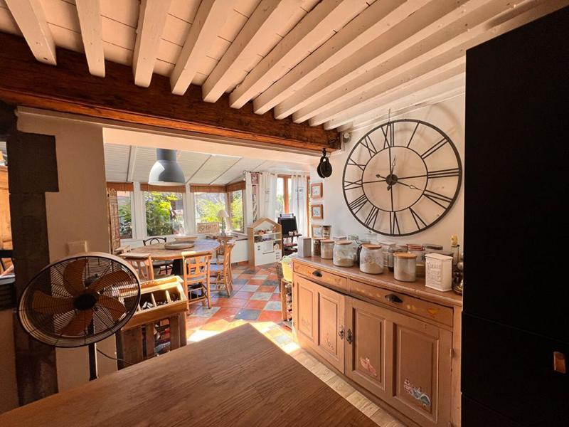 Maison - 280 m² - 8 pièces