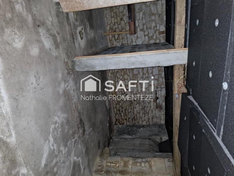 Maison - 235 m² - 8 pièces