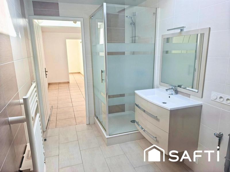 Maison - 99 m² - 5 pièces