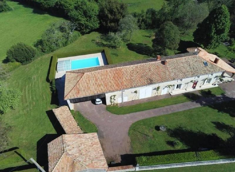 Maison - 293 m² - 8 pièces