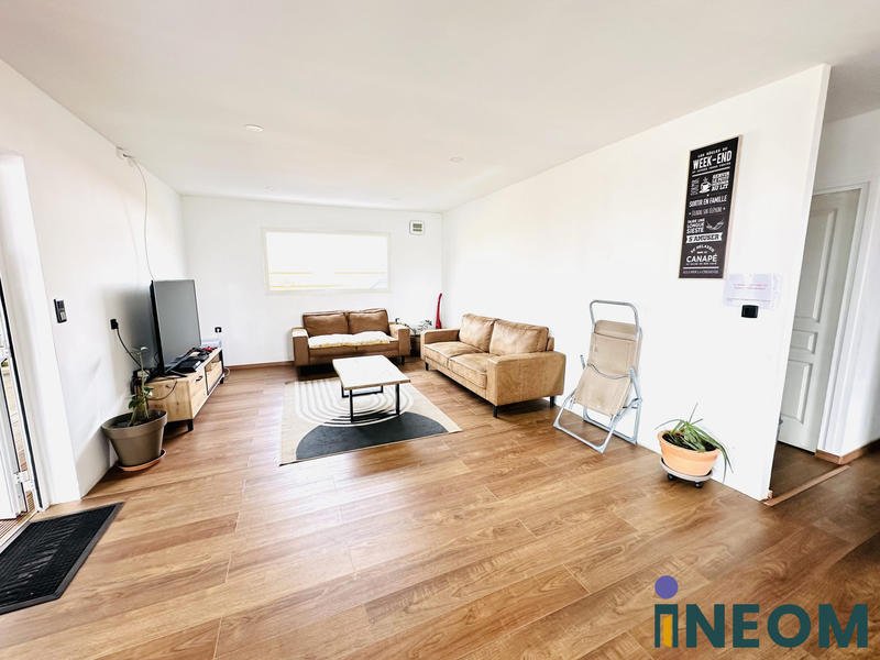 Maison - 161 m² - 7 pièces