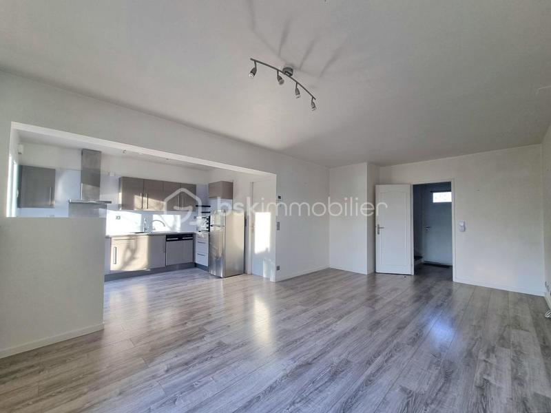 Maison - 84 m² - 4 pièces