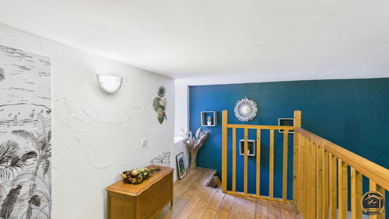 Maison - 150 m² - 8 pièces