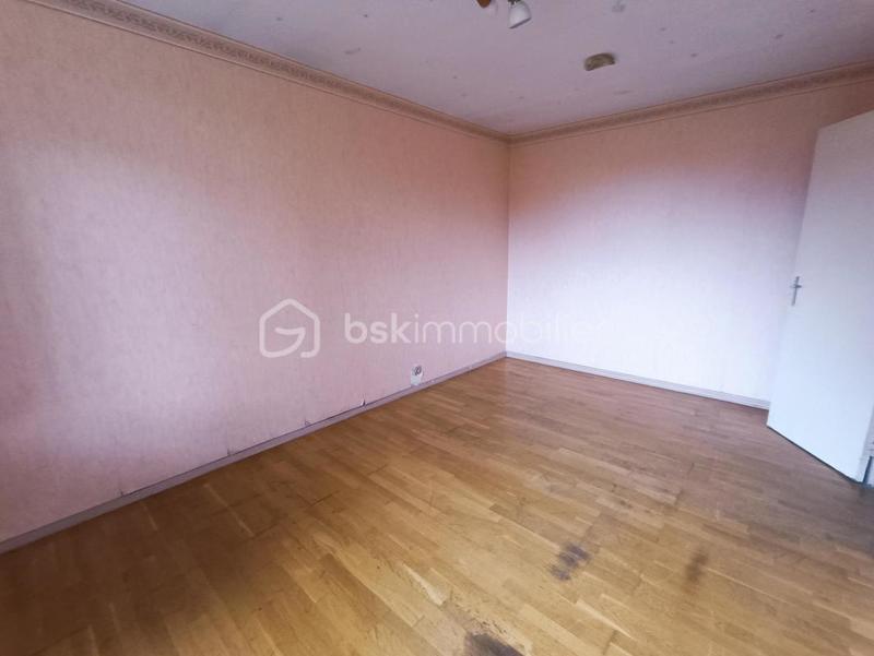 Maison traditionnelle - 90 m² - 4 pièces