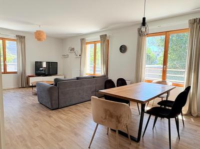 Appartement - 85 m² - 4 pièces