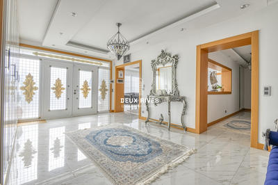 Maison - 550 m² - 7 pièces