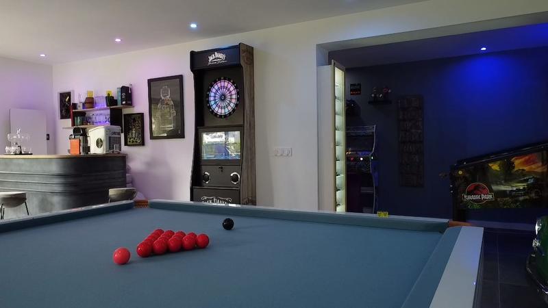 Maison - 240 m² - 5 pièces