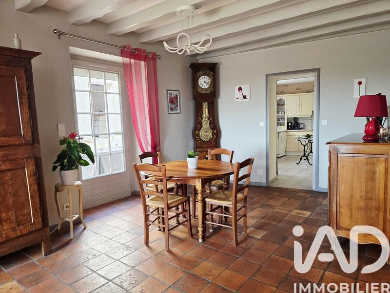 Maison - 121 m² - 7 pièces