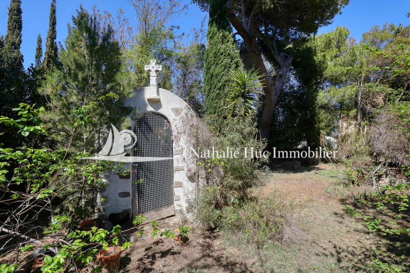 Propriété - 956 m² - 20 pièces