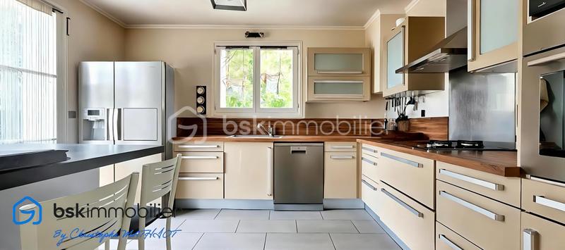 Maison - 130 m² - 5 pièces